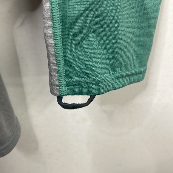 Patagonia Midweight Capilene Baselayer top M Shirt Outdoors Green Grey Waffle - Picture 5 of 7